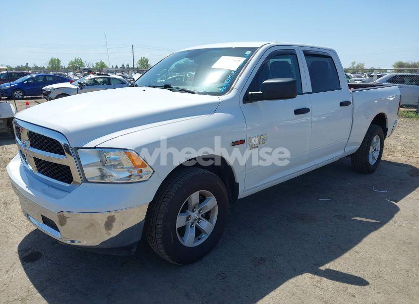 Photo 2 of 2019 Ram 1500 CLASSIC TRADESMAN 4X4 6'4 BOX (VIN 1C6RR7SMXKS699593)