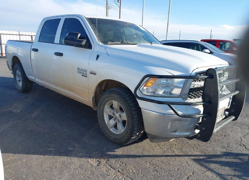 2022 Ram 1500 CLASSIC TRADESMAN 4X4 6'4 BOX (VIN 1C6RR7ST0NS154031) main photo