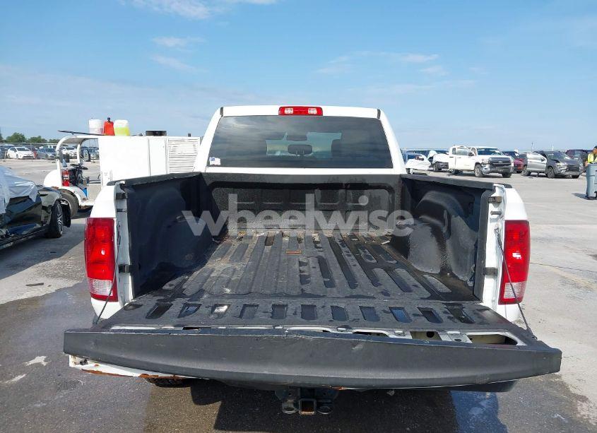 Photo 17 of 2019 Ram 1500 CLASSIC TRADESMAN 4X4 6'4 BOX (VIN 1C6RR7ST3KS688104)