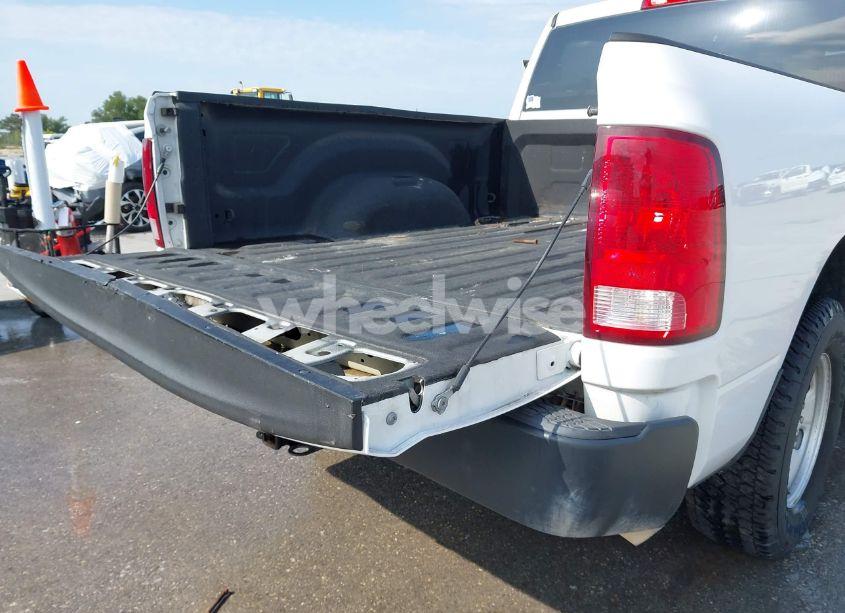 Photo 6 of 2019 Ram 1500 CLASSIC TRADESMAN 4X4 6'4 BOX (VIN 1C6RR7ST3KS688104)