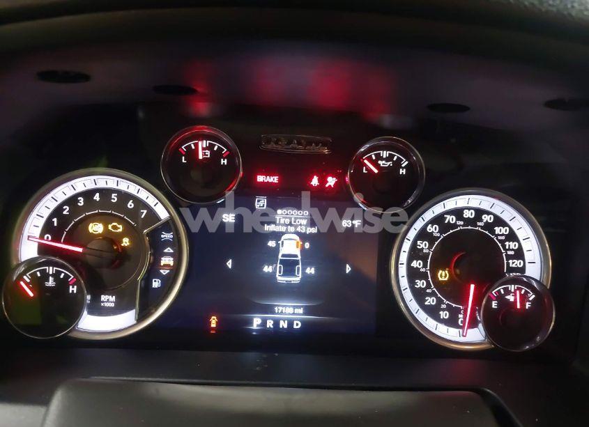 Photo 7 of 2022 Ram 1500 CLASSIC TRADESMAN 4X4 6'4 BOX (VIN 1C6RR7ST8NS233494)