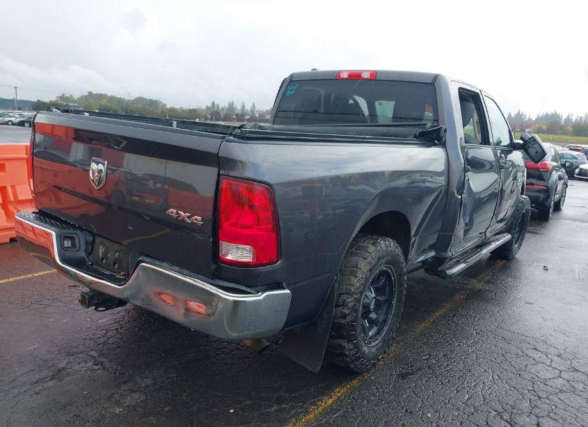 Photo 4 of 2018 Ram 1500 TRADESMAN 4X4 6'4 BOX (VIN 1C6RR7ST9JS282357)