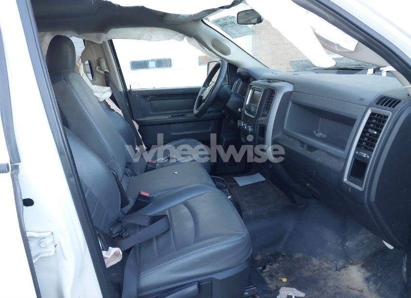 Photo 5 of 2017 Ram 1500 TRADESMAN 4X4 6'4 BOX (VIN 1C6RR7STXHS611254)