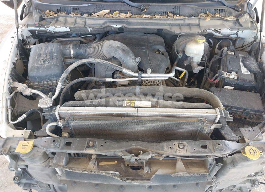 Photo 10 of 2018 Ram 1500 TRADESMAN 4X4 6'4 BOX (VIN 1C6RR7STXJS190772)