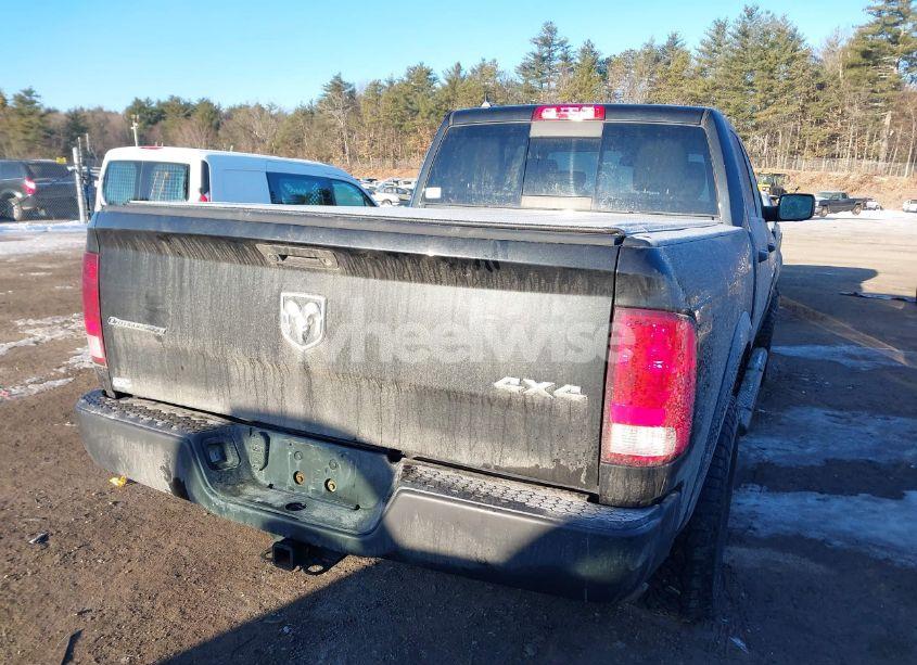 Photo 4 of 2018 Ram 1500 SLT (VIN 1C6RR7TM3JS286282)