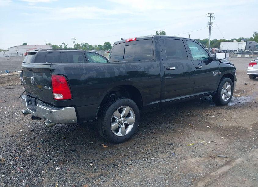 Photo 4 of 2017 Ram 1500 BIG HORN 4X4 6'4 BOX (VIN 1C6RR7TT0HS566856)