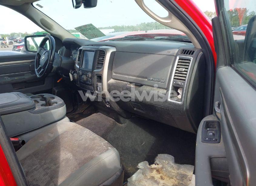 Photo 5 of 2019 Ram 1500 CLASSIC BIG HORN 4X4 6'4 BOX (VIN 1C6RR7TT0KS654569)