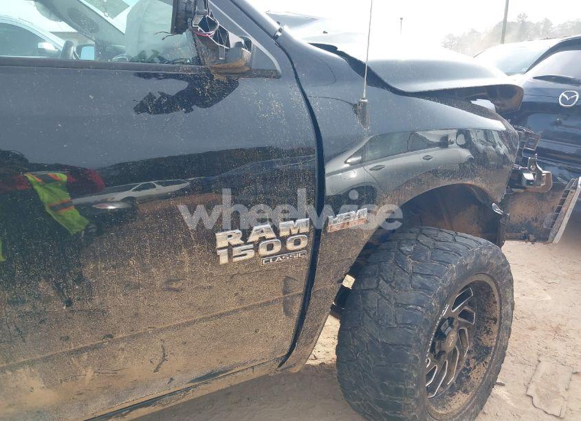 Photo 19 of 2020 Ram 1500 CLASSIC SLT 4X4 6'4 BOX (VIN 1C6RR7TT0LS111725)