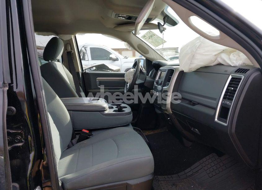 Photo 5 of 2020 Ram 1500 CLASSIC SLT 4X4 6'4 BOX (VIN 1C6RR7TT0LS111725)