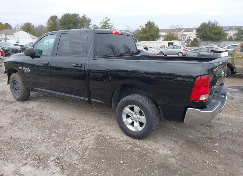 Photo 3 of 2021 Ram 1500 CLASSIC SLT 4X4 6'4 BOX (VIN 1C6RR7TT0MS521488)