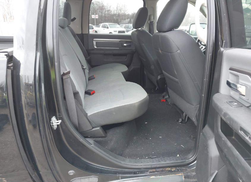 Photo 8 of 2021 Ram 1500 CLASSIC SLT 4X4 6'4 BOX (VIN 1C6RR7TT0MS521488)