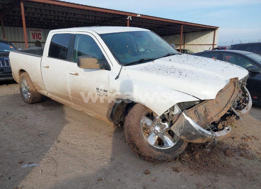 2019 Ram 1500 CLASSIC BIG HORN 4X4 6'4 BOX (VIN 1C6RR7TT1KS513056) main photo