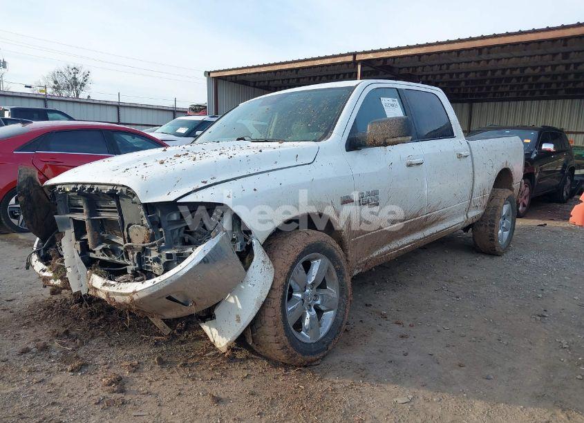 Photo 2 of 2019 Ram 1500 CLASSIC BIG HORN 4X4 6'4 BOX (VIN 1C6RR7TT1KS513056)