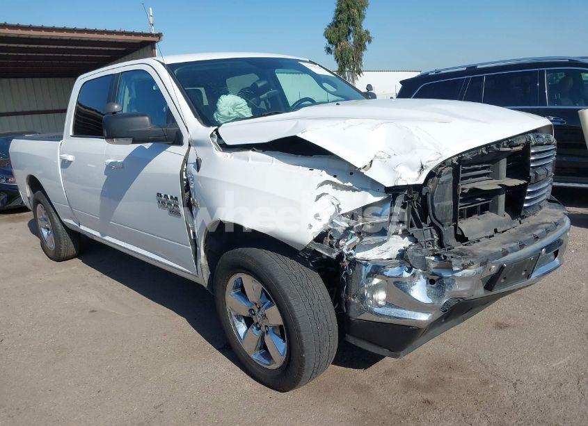 2019 Ram 1500 CLASSIC BIG HORN 4X4 6'4 BOX (VIN 1C6RR7TT1KS541116) main photo