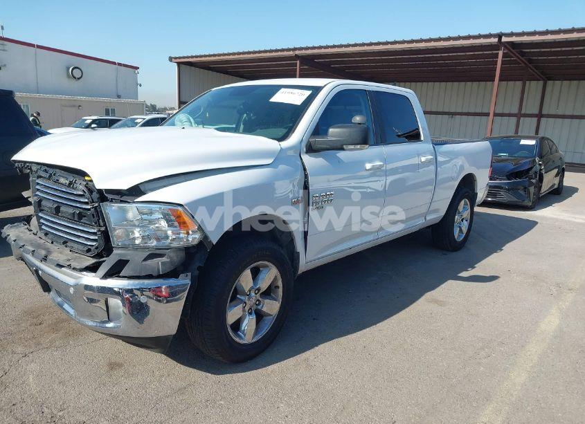 Photo 2 of 2019 Ram 1500 CLASSIC BIG HORN 4X4 6'4 BOX (VIN 1C6RR7TT1KS541116)
