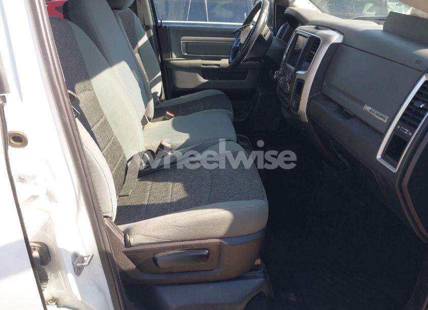 Photo 5 of 2019 Ram 1500 CLASSIC BIG HORN 4X4 6'4 BOX (VIN 1C6RR7TT1KS541116)