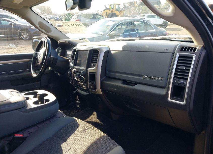 Photo 5 of 2019 Ram 1500 CLASSIC BIG HORN 4X4 6'4 BOX (VIN 1C6RR7TT1KS713242)