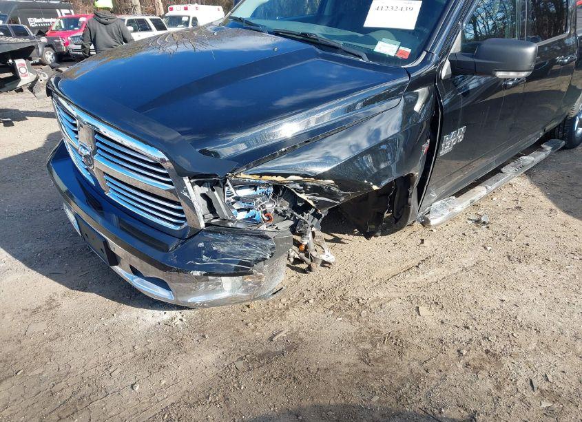 Photo 6 of 2019 Ram 1500 CLASSIC BIG HORN 4X4 6'4 BOX (VIN 1C6RR7TT1KS713242)