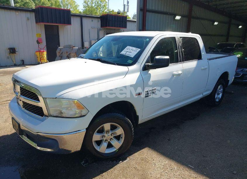 Photo 2 of 2021 Ram 1500 CLASSIC SLT 4X4 6'4 BOX (VIN 1C6RR7TT1MS535304)
