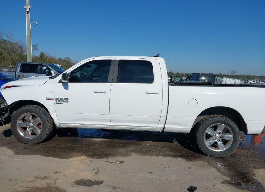 Photo 15 of 2019 Ram 1500 CLASSIC BIG HORN 4X4 6'4 BOX (VIN 1C6RR7TT2KS576635)