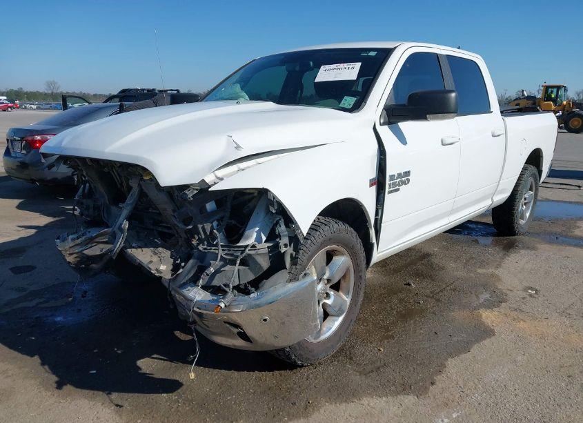 Photo 2 of 2019 Ram 1500 CLASSIC BIG HORN 4X4 6'4 BOX (VIN 1C6RR7TT2KS576635)