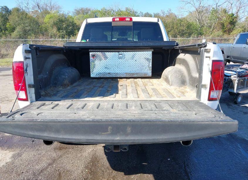 Photo 8 of 2019 Ram 1500 CLASSIC BIG HORN 4X4 6'4 BOX (VIN 1C6RR7TT2KS576635)