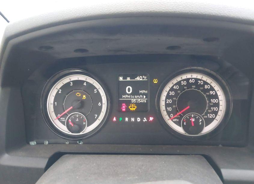 Photo 7 of 2019 Ram 1500 CLASSIC SLT 4X4 6'4 BOX (VIN 1C6RR7TT2KS612081)