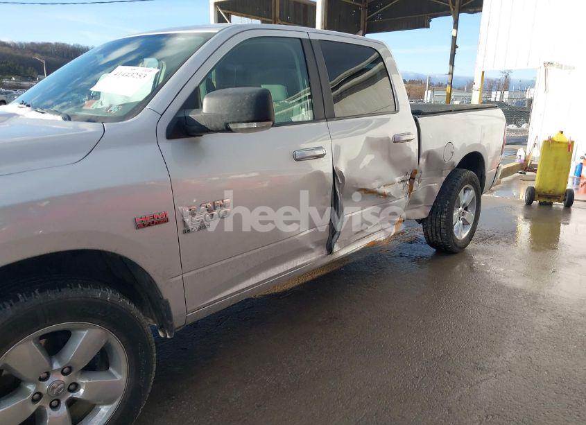 Photo 6 of 2019 Ram 1500 CLASSIC BIG HORN 4X4 6'4 BOX (VIN 1C6RR7TT3KS553011)