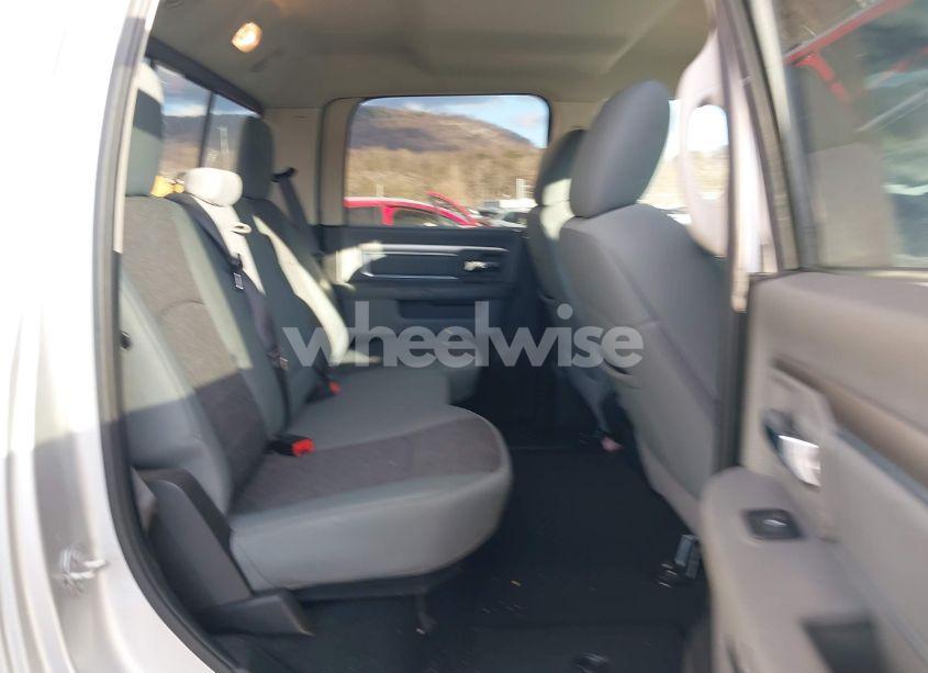 Photo 8 of 2019 Ram 1500 CLASSIC BIG HORN 4X4 6'4 BOX (VIN 1C6RR7TT3KS553011)