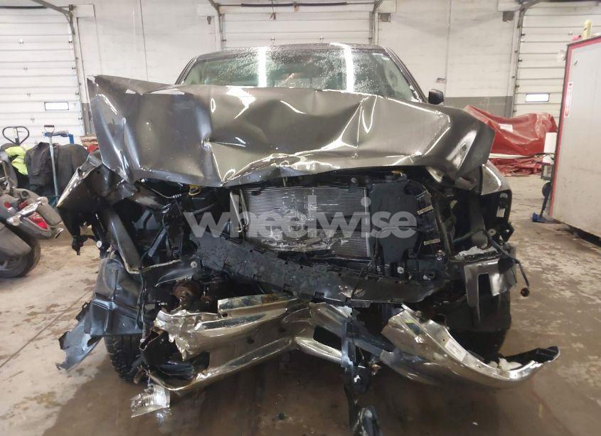 Photo 6 of 2019 Ram 1500 CLASSIC SLT (VIN 1C6RR7TT3KS608248)