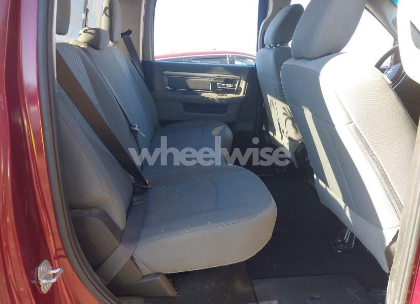 Photo 8 of 2019 Ram 1500 CLASSIC SLT 4X4 6'4 BOX (VIN 1C6RR7TT3KS621436)