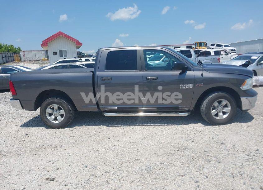 Photo 13 of 2019 Ram 1500 CLASSIC SLT 4X4 6'4 BOX (VIN 1C6RR7TT4KS516856)