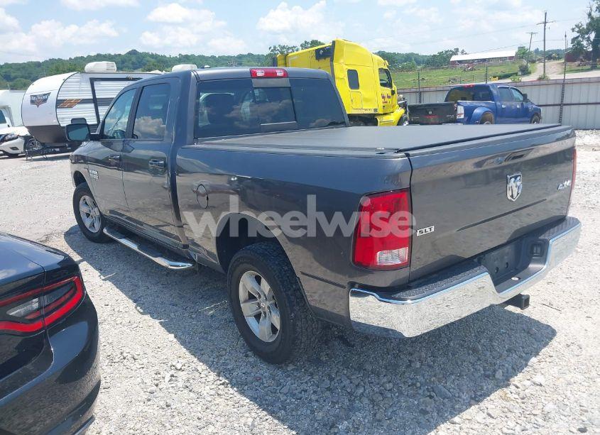 Photo 3 of 2019 Ram 1500 CLASSIC SLT 4X4 6'4 BOX (VIN 1C6RR7TT4KS516856)