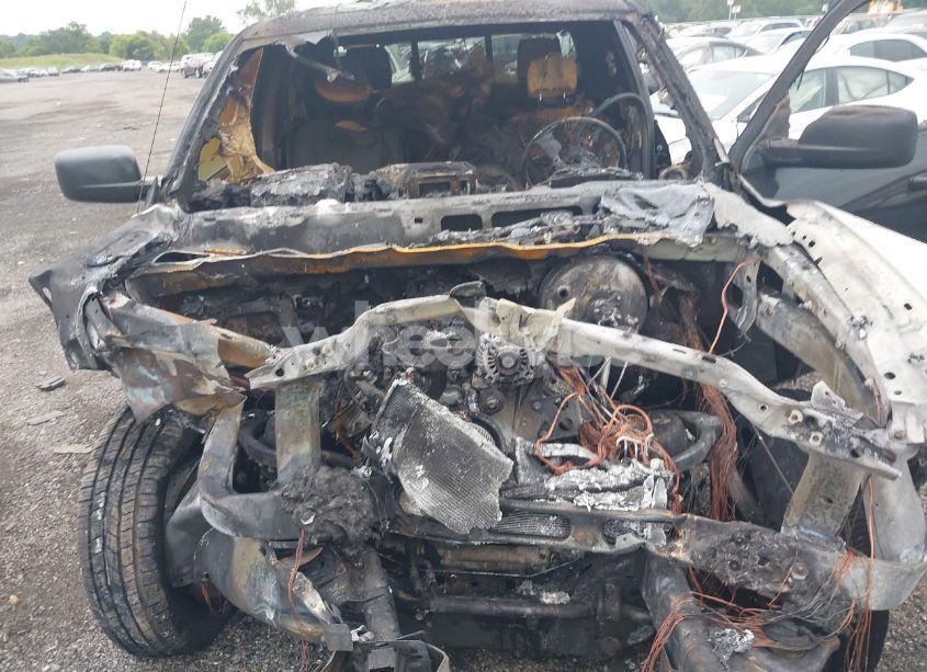 Photo 6 of 2019 Ram 1500 CLASSIC SLT 4X4 6'4" BOX (VIN 1C6RR7TT4KS713879)