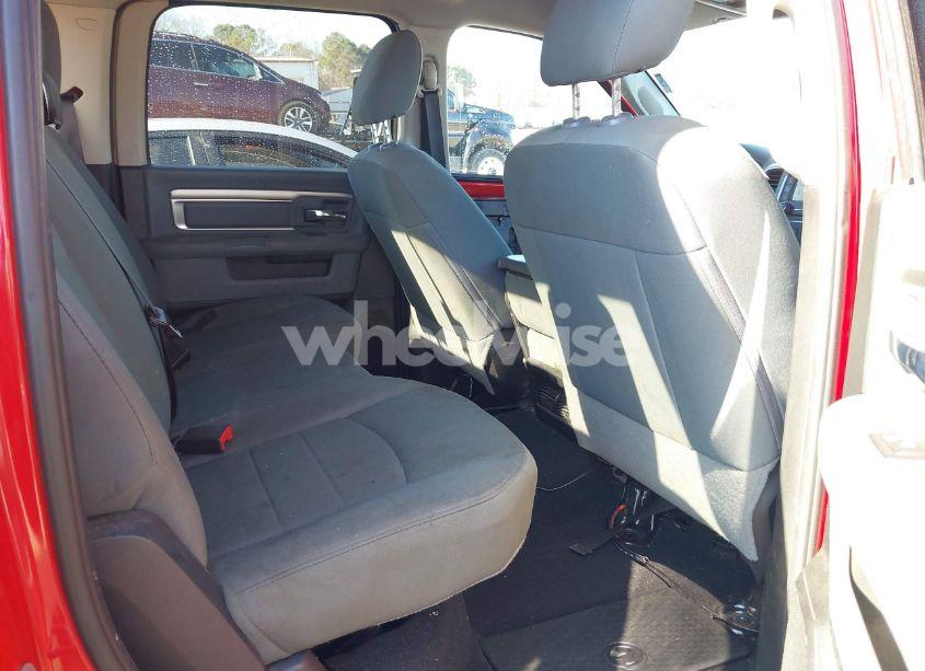 Photo 8 of 2019 Ram 1500 CLASSIC SLT 4X4 6'4 BOX (VIN 1C6RR7TT5KS516896)