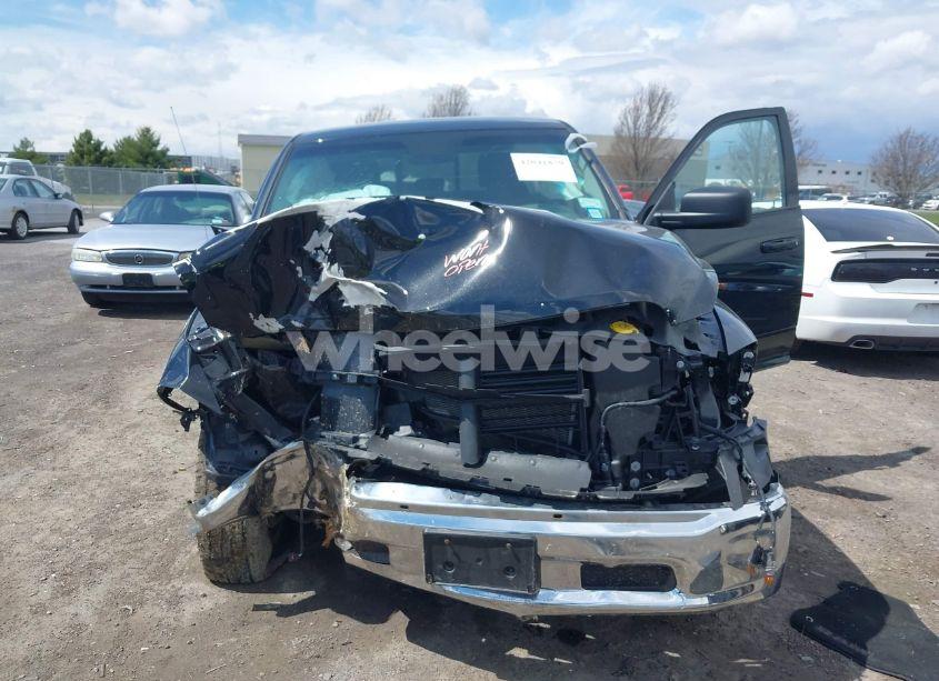 Photo 10 of 2019 Ram 1500 CLASSIC SLT 4X4 6'4 BOX (VIN 1C6RR7TT5KS689558)