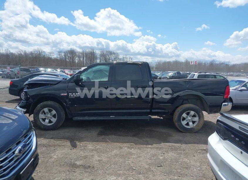 Photo 14 of 2019 Ram 1500 CLASSIC SLT 4X4 6'4 BOX (VIN 1C6RR7TT5KS689558)