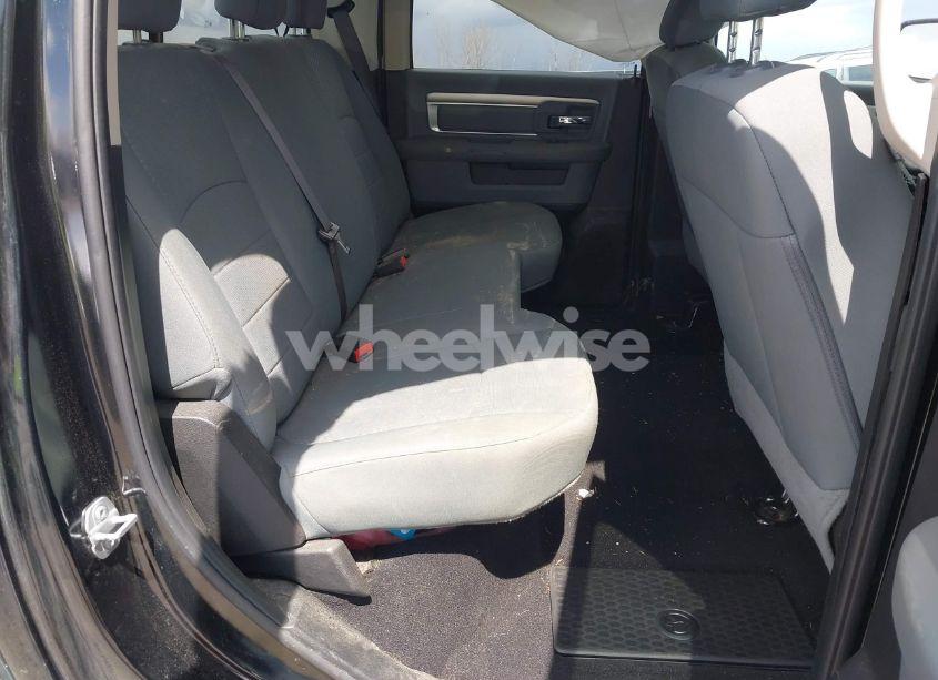 Photo 8 of 2019 Ram 1500 CLASSIC SLT 4X4 6'4 BOX (VIN 1C6RR7TT5KS689558)