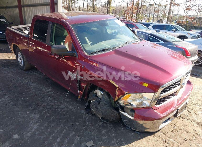 2020 Ram 1500 CLASSIC SLT 4X4 6'4 BOX (VIN 1C6RR7TT5LS101174) main photo