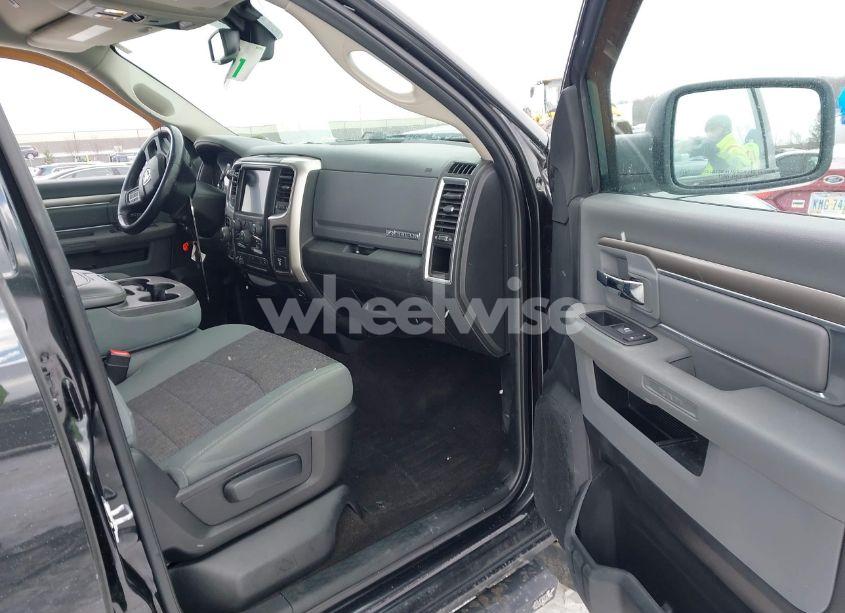 Photo 5 of 2017 Ram 1500 BIG HORN 4X4 6'4 BOX (VIN 1C6RR7TT6HS709437)