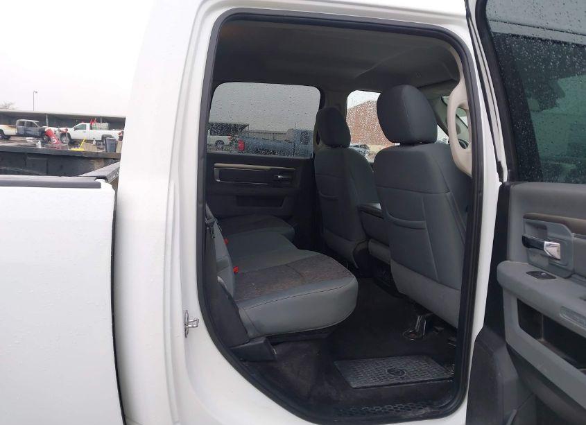 Photo 8 of 2018 Ram 1500 BIG HORN 4X4 6'4 BOX (VIN 1C6RR7TT6JS168489)