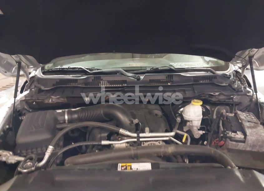 Photo 10 of 2019 Ram 1500 CLASSIC BIG HORN 4X4 6'4 BOX (VIN 1C6RR7TT6KS530693)