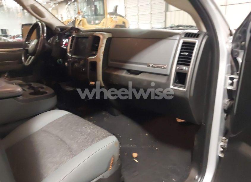 Photo 5 of 2019 Ram 1500 CLASSIC BIG HORN 4X4 6'4 BOX (VIN 1C6RR7TT6KS530693)