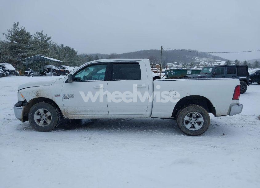 Photo 15 of 2019 Ram 1500 CLASSIC SLT 4X4 6'4 BOX (VIN 1C6RR7TT6KS587928)
