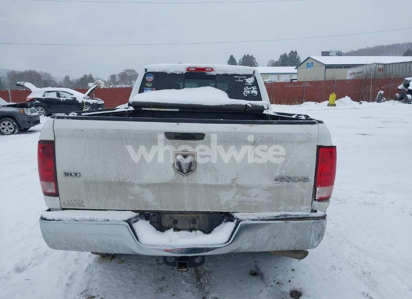 Photo 17 of 2019 Ram 1500 CLASSIC SLT 4X4 6'4 BOX (VIN 1C6RR7TT6KS587928)