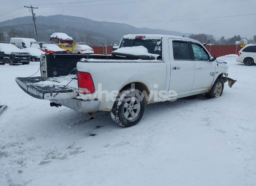 Photo 4 of 2019 Ram 1500 CLASSIC SLT 4X4 6'4 BOX (VIN 1C6RR7TT6KS587928)