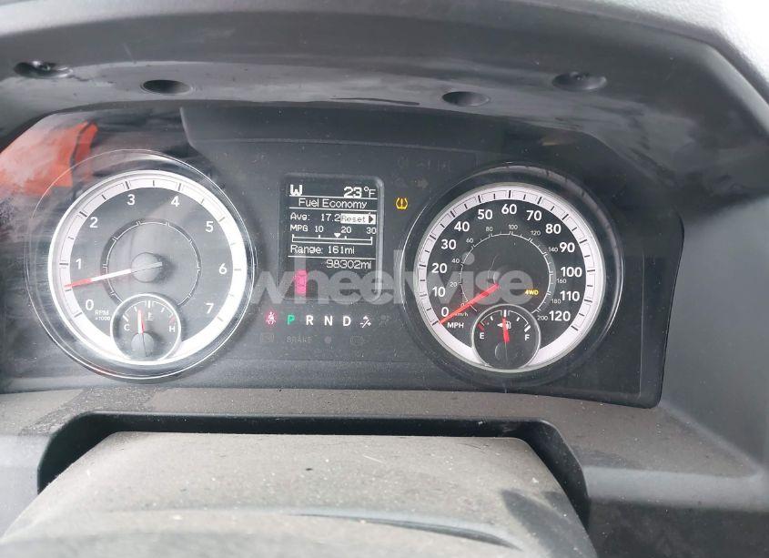 Photo 7 of 2019 Ram 1500 CLASSIC SLT 4X4 6'4 BOX (VIN 1C6RR7TT6KS587928)