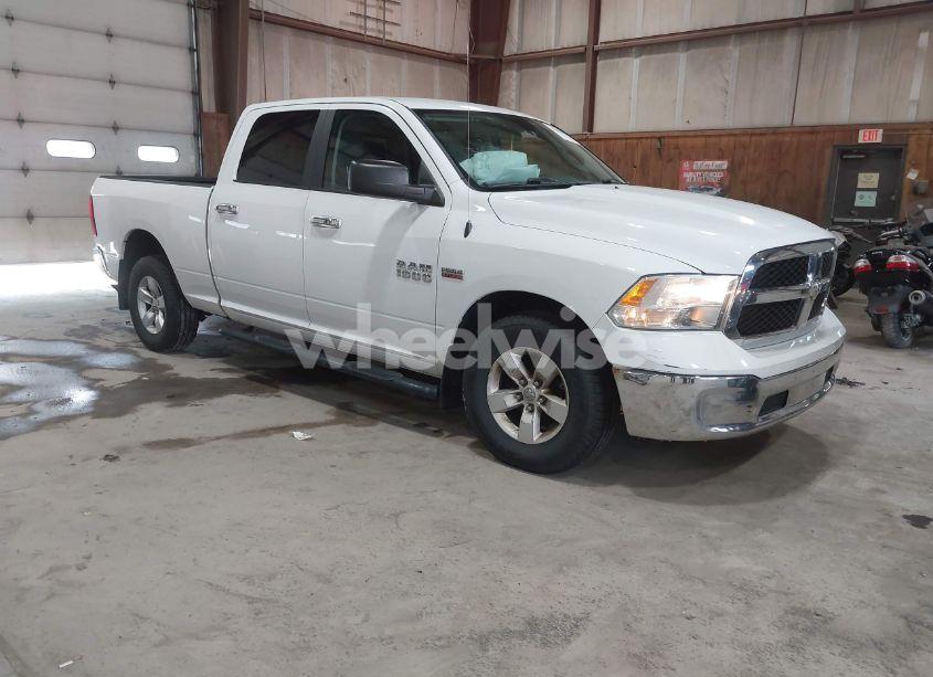 2017 Ram 1500 SLT 4X4 6'4 BOX (VIN 1C6RR7TT7HS544689) main photo