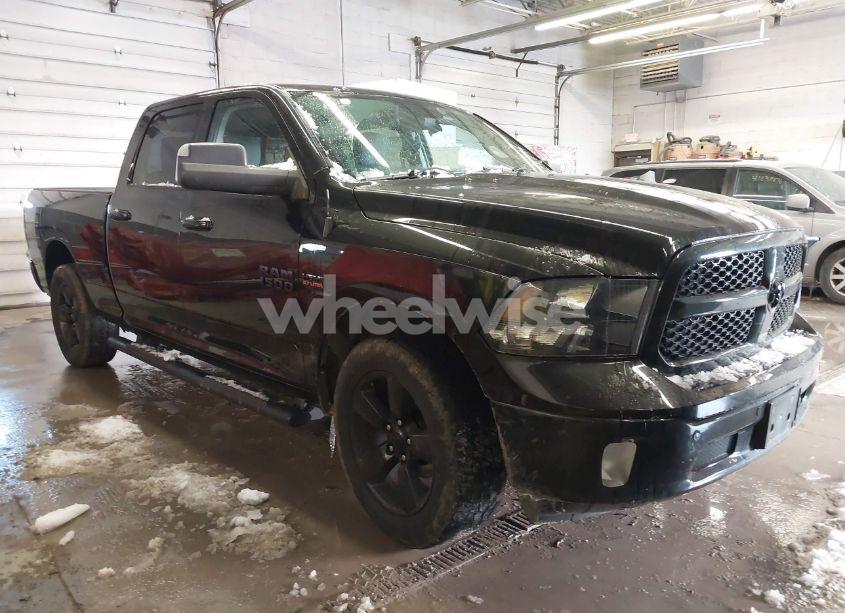 2018 Ram 1500 BIG HORN 4X4 6'4 BOX (VIN 1C6RR7TT7JS147845) main photo