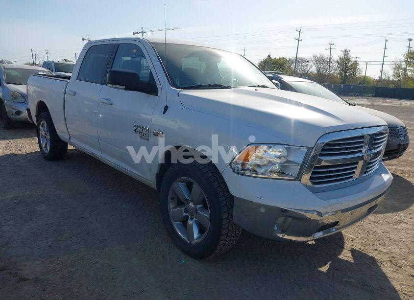 2019 Ram 1500 CLASSIC BIG HORN 4X4 6'4 BOX (VIN 1C6RR7TT7KS727808) main photo
